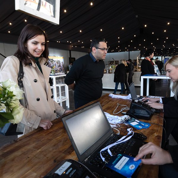 כיצד בוחרים את היום הנכון לכנס או לאירוע? טיפים מקוריים בנושא
